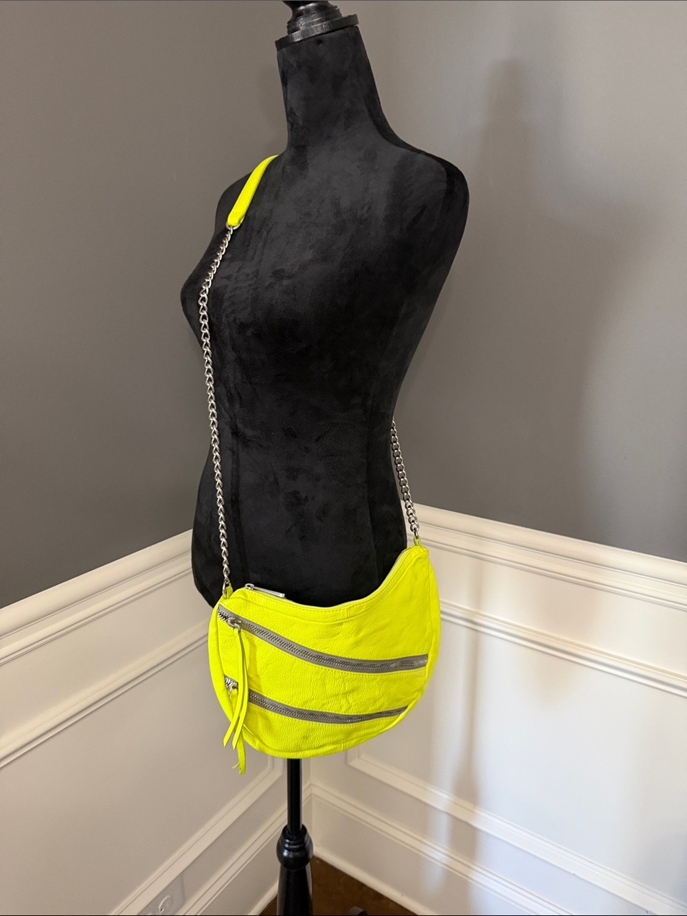 Kelsi Dagger Neon Yellow Chain-Strap Shoulder Bag